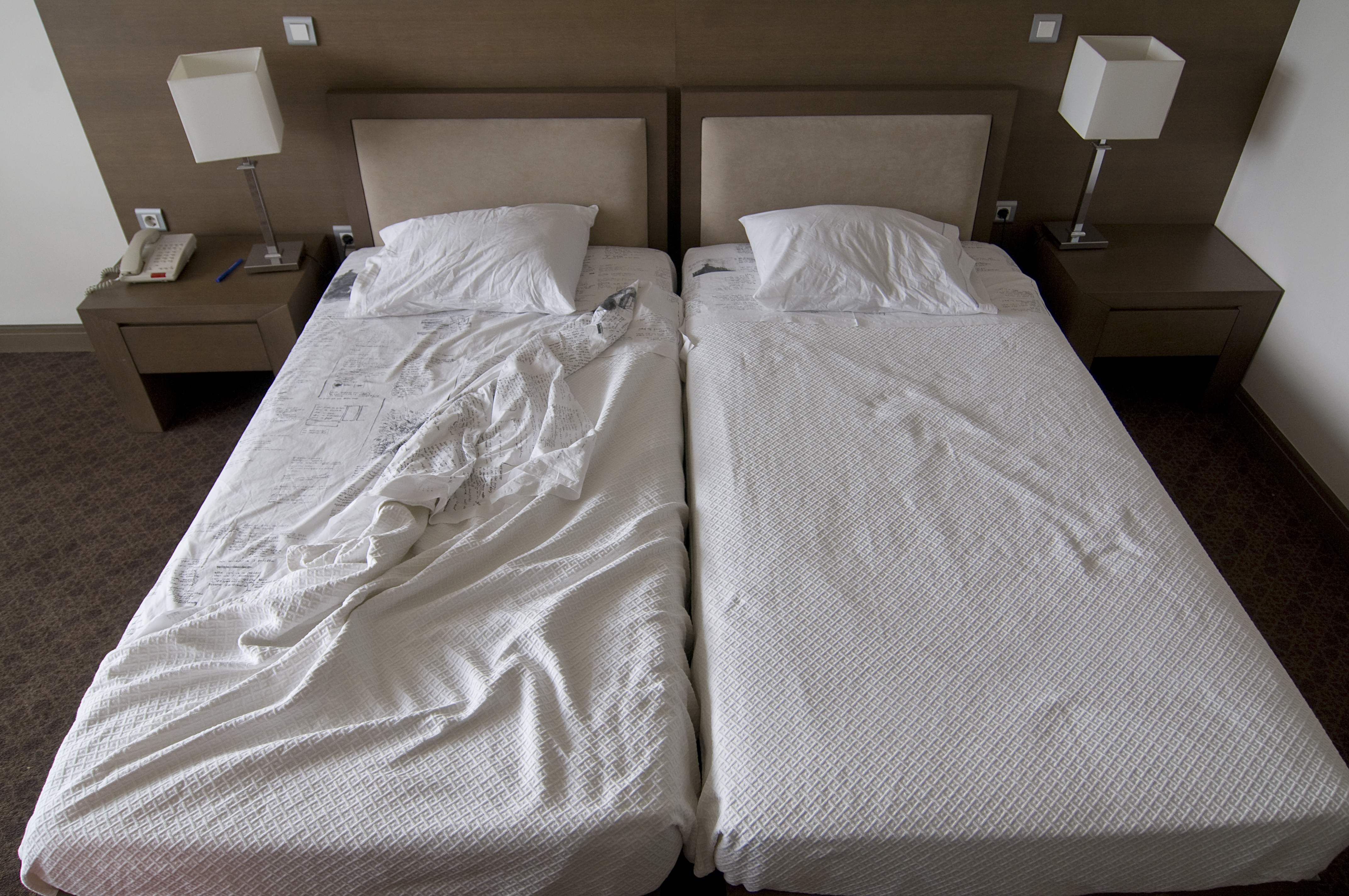 Το σεντόνι/ ημερολόγιο - πρότζεκτ: κάλεσμα για επαφή