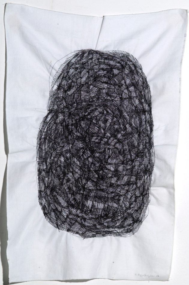 Χωρίς τίτλο, 2003, κλωστή σε ύφασμα,72x46,5εκ.